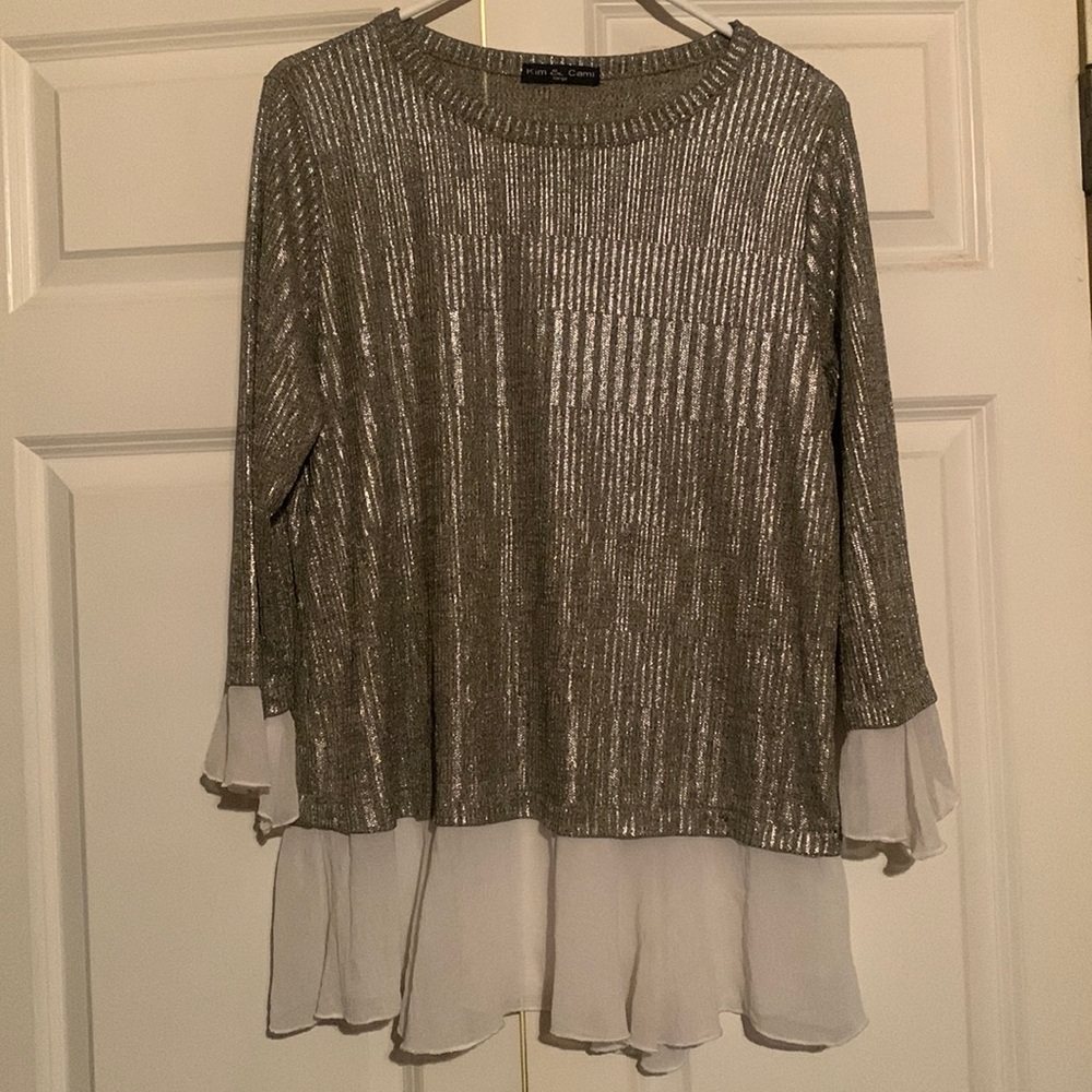 Gold metallic top